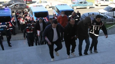 Samsun&rsquo;da uyuşturucu operasyonu: 15 ş&uuml;pheli adliyede
