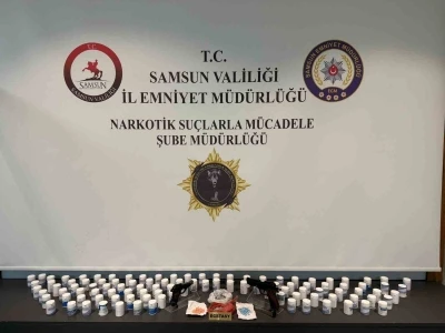 Samsun&rsquo;da yatak odasında ve ara&ccedil;ta uyuşturucu ele ge&ccedil;irildi
