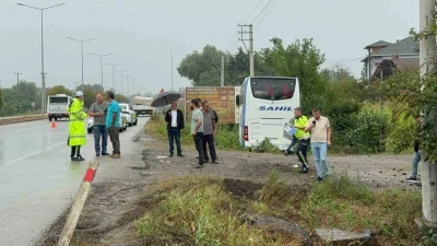 Samsun’da yolcu otobüsü yol kenarında duranlara çarptı: 1 ölü, 1 yaralı
