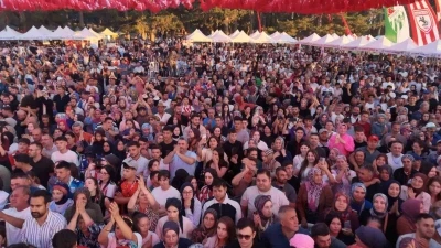 Samsun Festivali&rsquo;ni duyan 75 bin kişi yaylaya akın etti
