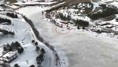 Samsunlu doğa fotoğraf&ccedil;ısı doktor donmuş g&ouml;l&uuml;n &uuml;zerinde kamp yaptı
