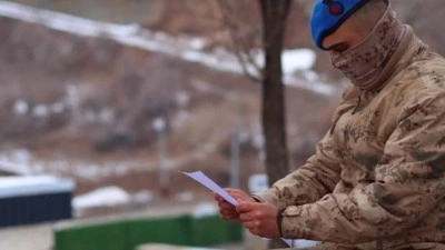 Samsunlu &ouml;ğrencilerin yazdığı duygu dolu mektuplar Mehmet&ccedil;iğe moral oldu