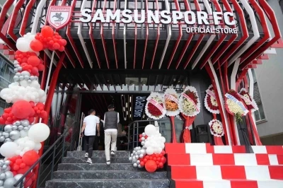 Samsunspor 5. mağazasını a&ccedil;tı
