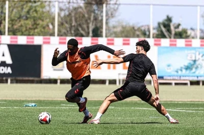 Samsunspor, ara vermeden Alanyaspor hazırlıklarına başladı

