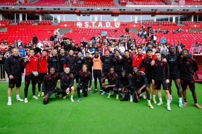 Samsunspor, G&ouml;ztepe hazırlıklarını &ccedil;ocuk taraftarların desteğiyle tamamladı
