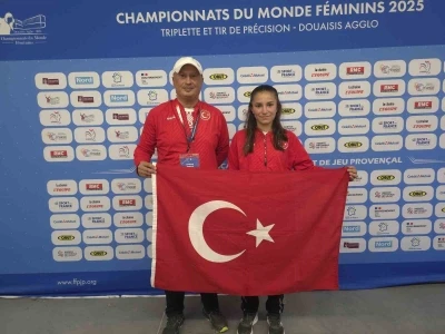 Samsunsporlu Yağmur dünya 3.’sü oldu
