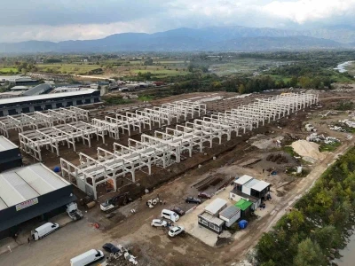 Sanayi sitesinde çalışmalar hız kesmeden devam ediyor
