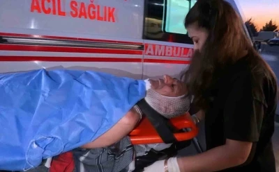 Sanayide &quot;çırak dövme&quot; meselesi kanlı bitti: 3 yaralı
