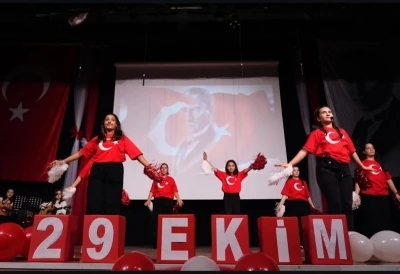 Sancaktepe Bilgi Evleri’nde Cumhuriyet coşkusu
