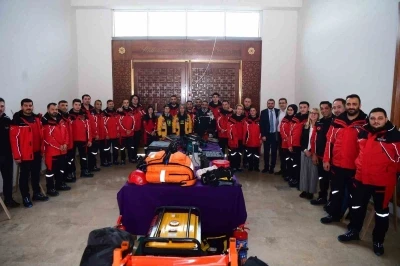 Sancaktepe&rsquo;de "Diren&ccedil;li Şehir" kararlılığı: 6 Şubat depremlerinde hayatını kaybedenler anıldı
