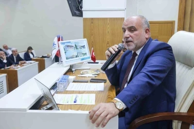 Sandıkçı: &quot;Projelerle ilçemize değer katıyoruz&quot;
