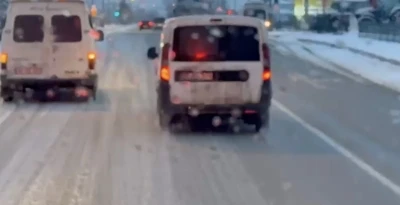 Saniyelerle yarışan itfaiyeye aracına yol vermedi
