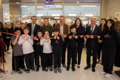 SANKO Okulları&rsquo;nın 25 yıllık eğitim ser&uuml;veni fotoğraflarla anlatıldı