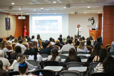 SANKO &Uuml;niversitesinde "Sporun Engel Tanımayan D&uuml;nyası: Engelli Sporlarında Fizyoterapist" konulu etkinlik d&uuml;zenlendi
