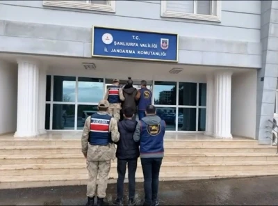 Şanlıurfa&rsquo;da aranan 2 h&uuml;k&uuml;ml&uuml; yakalandı
