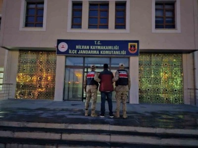 Şanlıurfa&rsquo;da aranan şahıs jandarma operasyonuyla yakalandı