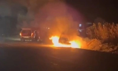 Şanlıurfa&rsquo;da bir kişi otomobilini ateşe verdi