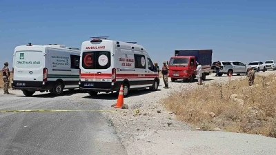Şanlıurfa&rsquo;da bir şahıs kamyonette silahla vurulmuş halde bulundu

