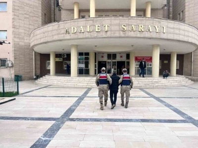 Şanlıurfa&rsquo;da dolandırıcılıktan aranan şahıs yakalandı