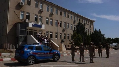 Şanlıurfa'da g&ouml;&ccedil;men ka&ccedil;ak&ccedil;ılığı operasyonu: 18 tutuklama