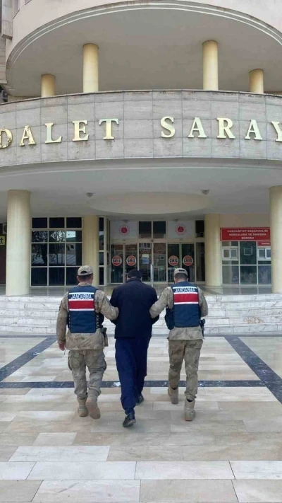 Şanlıurfa&rsquo;da hakkında 6 yıl hapis cezası bulunan h&uuml;k&uuml;ml&uuml; yakalandı
