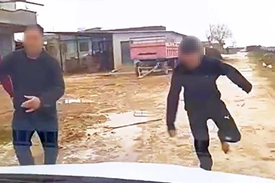Şanlıurfa&rsquo;da ka&ccedil;ak elektrik kullanımına m&uuml;dahale eden ekiplere saldırı
