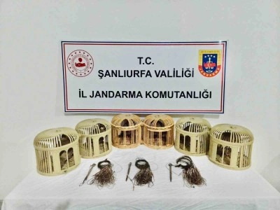 Şanlıurfa&rsquo;da ka&ccedil;ak keklik avcıları su&ccedil;&uuml;st&uuml; yakalandı