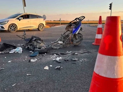 Şanlıurfa’da kamyon ile elektrikli bisiklet çarpıştı: 2 yaralı
