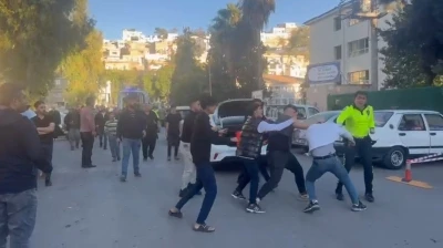 Şanlıurfa’da kaza sonrası kavga kamerada
