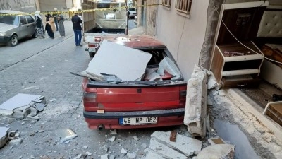 Şanlıurfa'da korkutan patlama: Mutfak t&uuml;p&uuml; bomba gibi patladı