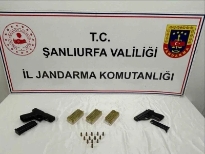 Şanlıurfa&rsquo;da ruhsatsız silah operasyonu:2 g&ouml;zaltı
