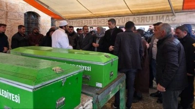 Şanlıurfa'da t&uuml;p patlamasında &ouml;len 3 kişinin cenazesi defnedildi