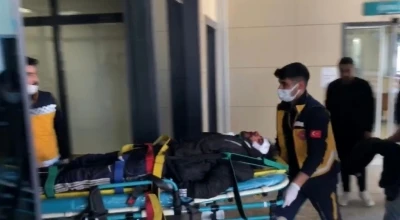 Şanlıurfa’da yol kenarında silahla vurulmuş 2 kişi bulundu
