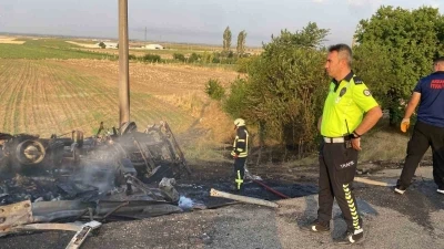 Şarampole devrilen tır alev topuna döndü
