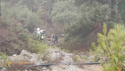 Şarampole u&ccedil;an ara&ccedil;ta 1 kişi &ouml;ld&uuml;, 4 kişi yaralandı
