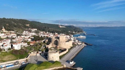 Sarı kule, &Ccedil;anakkale Boğazı&rsquo;na giren d&uuml;şman gemilerini beyaz flama ile bildiriyordu
