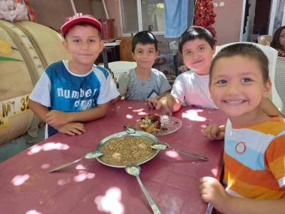 Sarıg&ouml;l&rsquo;de aşure kazanları kaynamaya başladı
