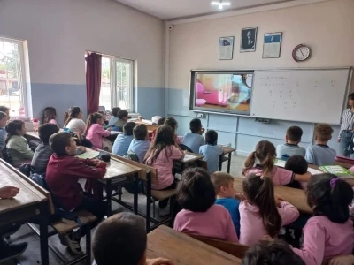 Sarıgöl’de ilkokul öğrencilerine ağız ve diş sağlığı eğitimi
