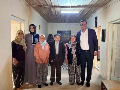 Sarıgöl Kaymakamı Dalak’dan Yaşlılar Günü sürprizi
