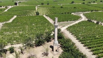 Sarıg&ouml;l&rsquo;&uuml;n simgesi &rsquo;Kırık Minare&rsquo; zamana direniyor
