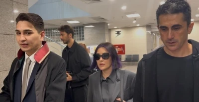 Şarkıcı Melek Mosso oyuncu ve model Serkan Sağdıç’tan tek celsede boşandı
