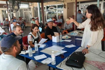 Saruhanlılı &uuml;reticilere "Akıllı Tarım ve Yapay Zeka" eğitimi
