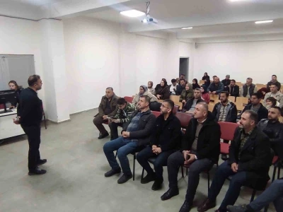 Sason&rsquo;da arıcılığı geliştirme projesi kapsamında 70 adaya eğitim verildi
