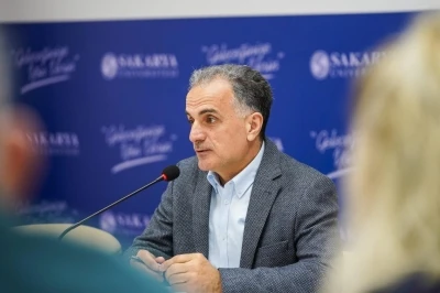 SAÜ Rektörü Hamza Al: &quot;Geleceğin dünyasını şekillendirecek bireyleri yetiştirmeye devam edeceğiz&quot;
