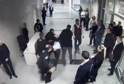 Savcı, B&ouml;lge Adliye Mahkemesi&rsquo;nde kadın hakimi vurmuştu; olayın ardından yaşananlar kamerada
