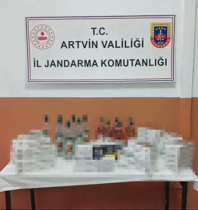 Şavşat&rsquo;ta ka&ccedil;ak sigara ve i&ccedil;ki ele ge&ccedil;irildi

