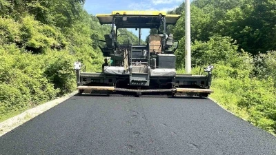 Sazk&ouml;y&rsquo;de sıcak asfalt &ccedil;alışmaları başladı

