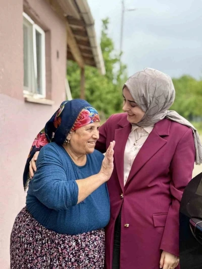 Sebahat teyzenin duası Kaymakam Kılı&ccedil;&rsquo;ı duygulandırdı
