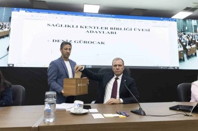 Seçer: &quot;4 katlı kavşak yapacağız&quot;
