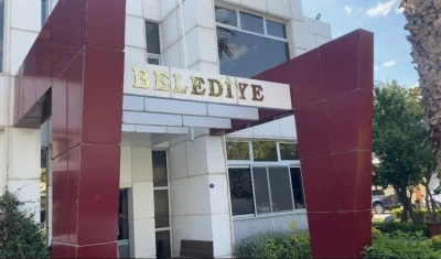 Seferihisar Belediyesi İmar ve Şehircilik M&uuml;d&uuml;r&uuml; tutuklandı
